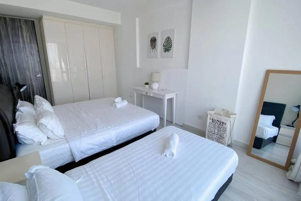 Sky Suite Kota Kinabalu-6 Pax-2Rooms-5Minsdrive-Imago,Suteraave,Riverson,Kktimesquare Malaysia