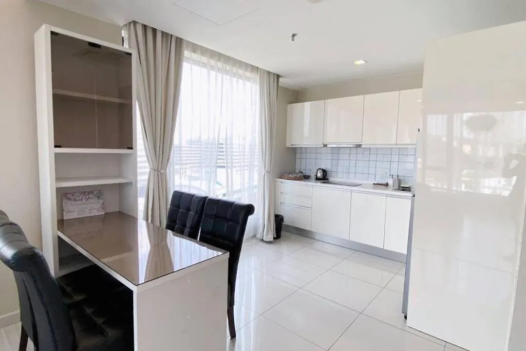 Apartment Sky Suite Kota Kinabalu-6 Pax-2Rooms-5Minsdrive-Imago,Suteraave,Riverson,Kktimesquare