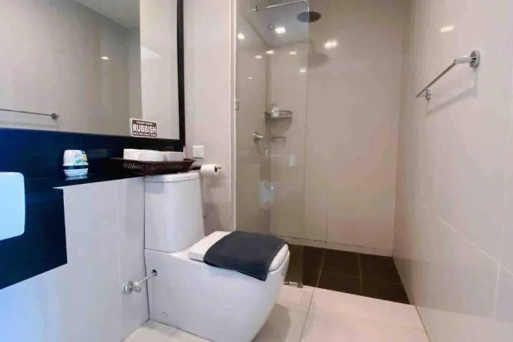 Sky Suite Kota Kinabalu-6 Pax-2Rooms-5Minsdrive-Imago,Suteraave,Riverson,Kktimesquare 0*,  Malaysia