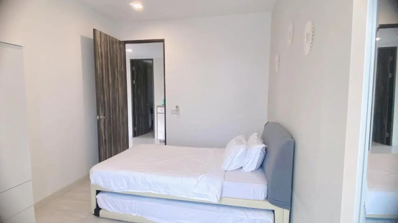 Sky Suite Kota Kinabalu-6 Pax-2Rooms-5Minsdrive-Imago,Suteraave,Riverson,Kktimesquare 0*,  Malaysia
